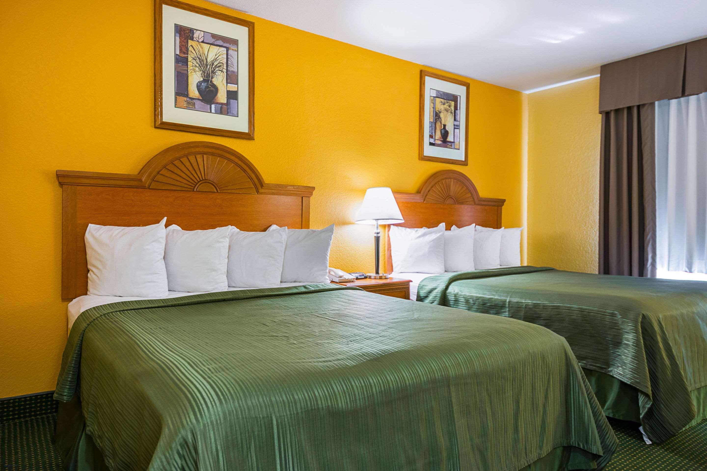 Quality Inn & Suites Franklin Екстер'єр фото