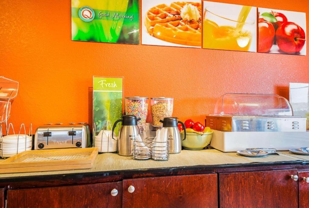 Quality Inn & Suites Franklin Екстер'єр фото